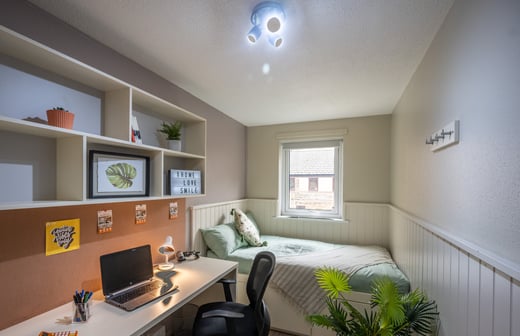 5 Bed Townhouse Standard